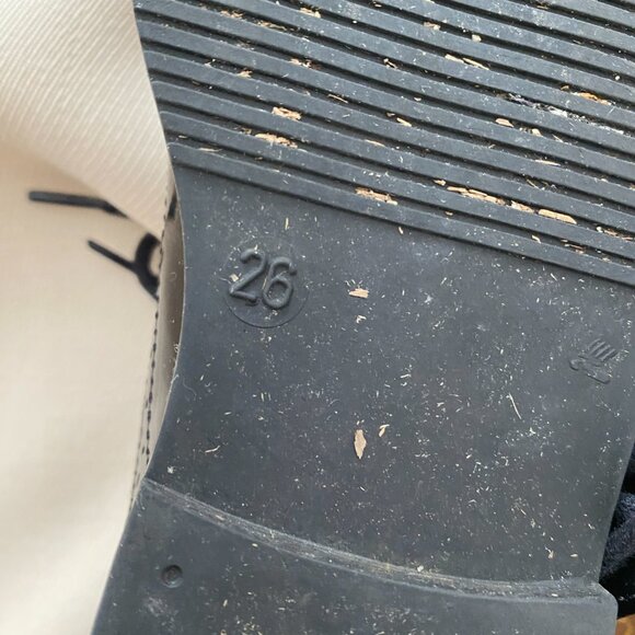 Pom D'Api Black Patent Leather Oxfords, size 26 (about a kids size 9.5) - Picture 6 of 8